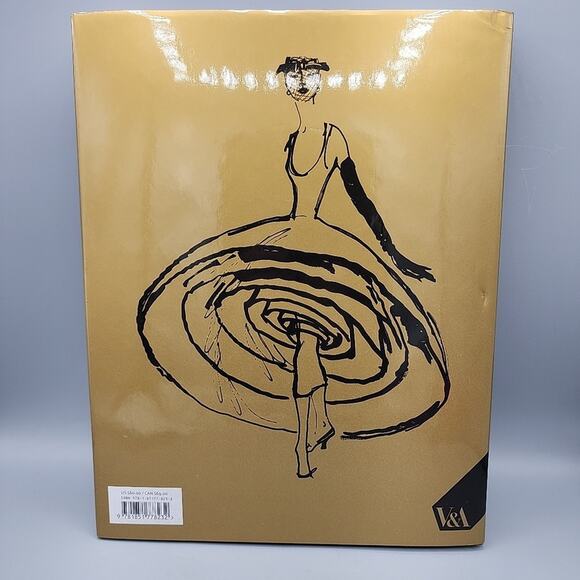 Italian Style - Fashion Since 1945 Edited by Sonnet Stanfill 2014 Hardcover DJ - Picture 2 of 16